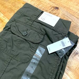 Gap surplus rollup pant size 10